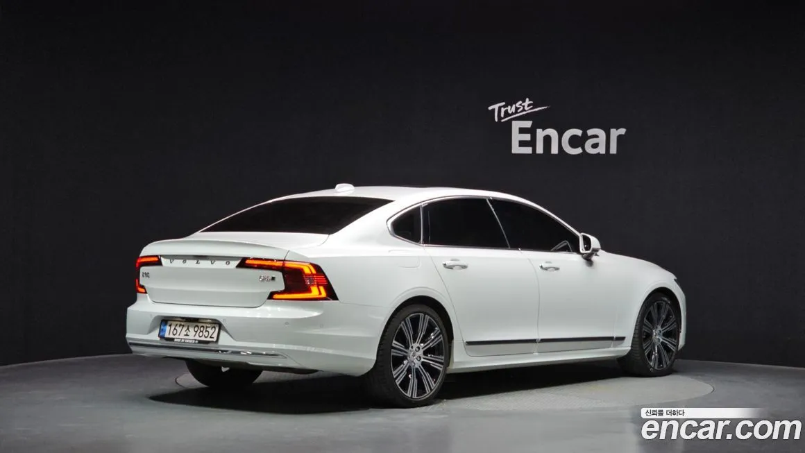 Volvo S90 — фото 10