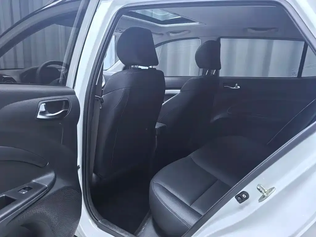Kia KX1 — фото 8