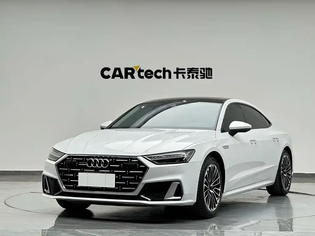 Audi A7L — фото 1