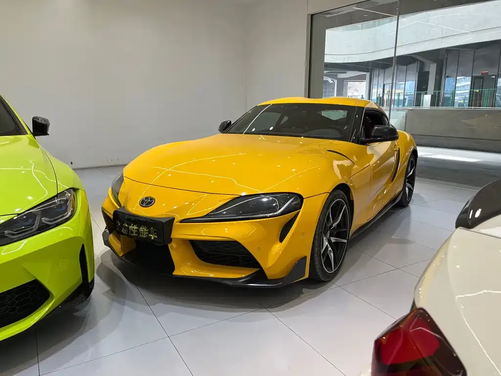 Toyota Supra — фото 1