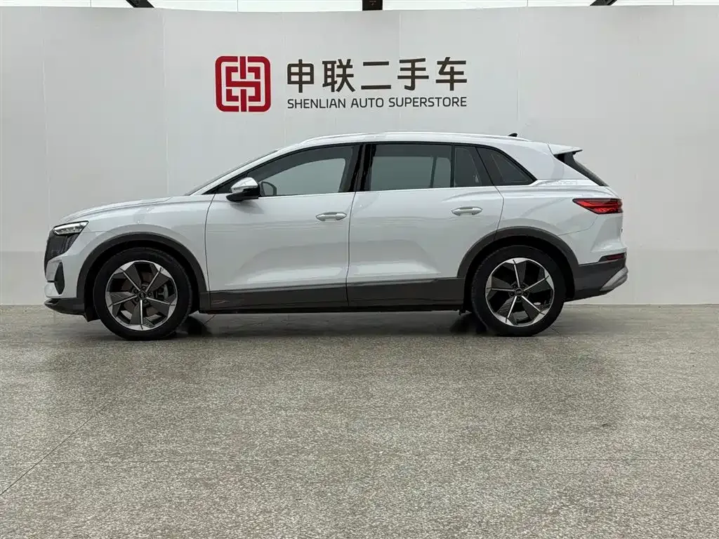 Audi Q5 e-tron — фото 6