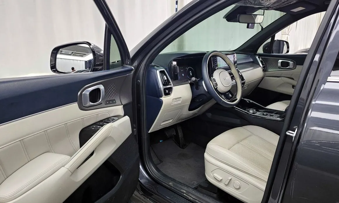 Kia Sorento — фото 7