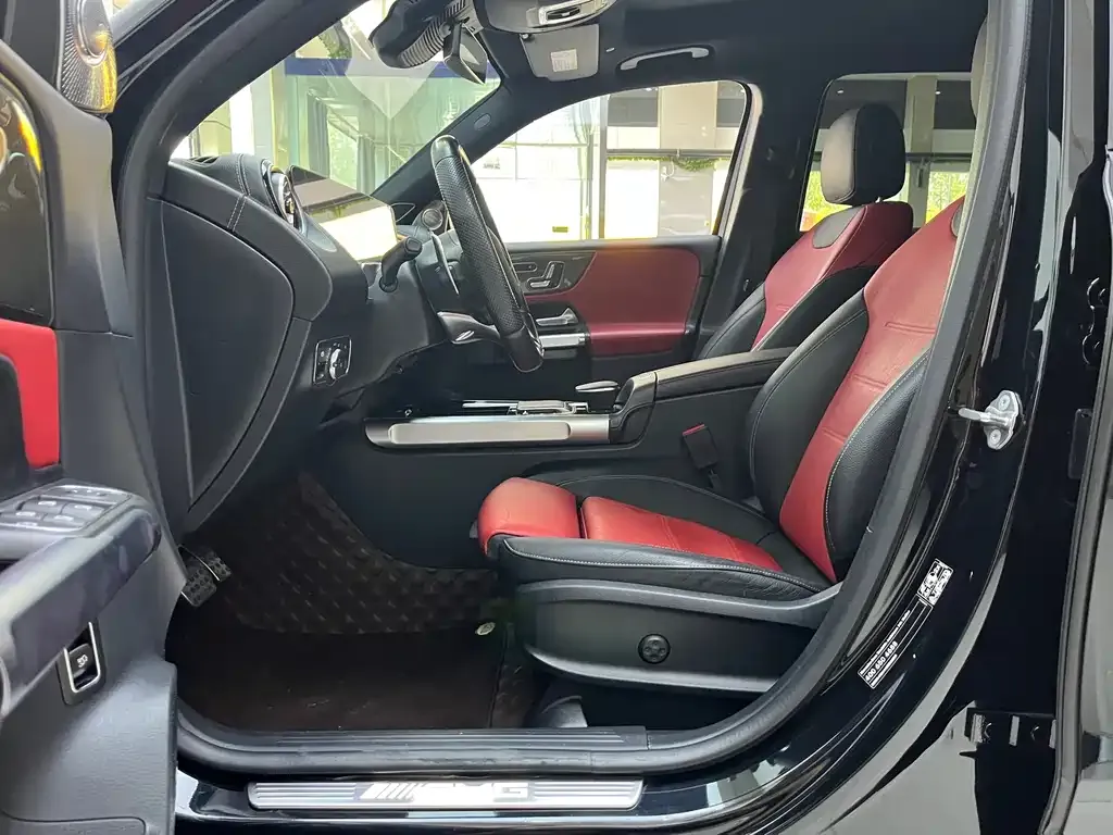 Mercedes-Benz GLB AMG — фото 8