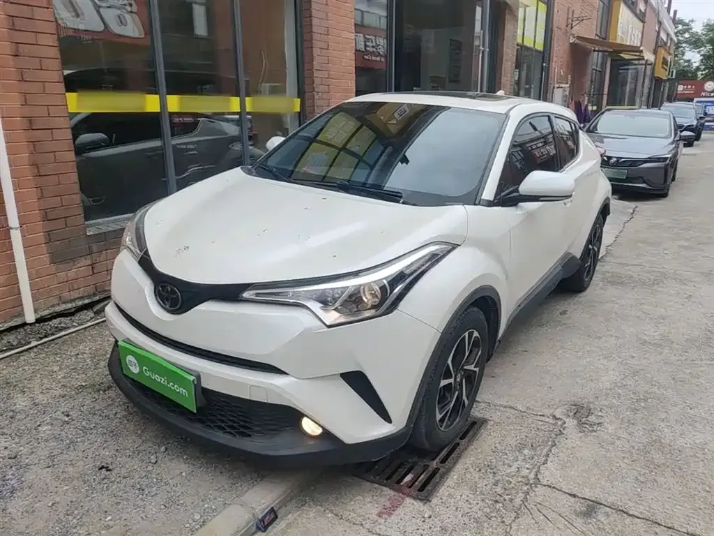 Toyota C-HR — фото 5