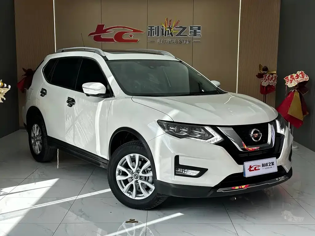 Nissan X-Trail — фото 4