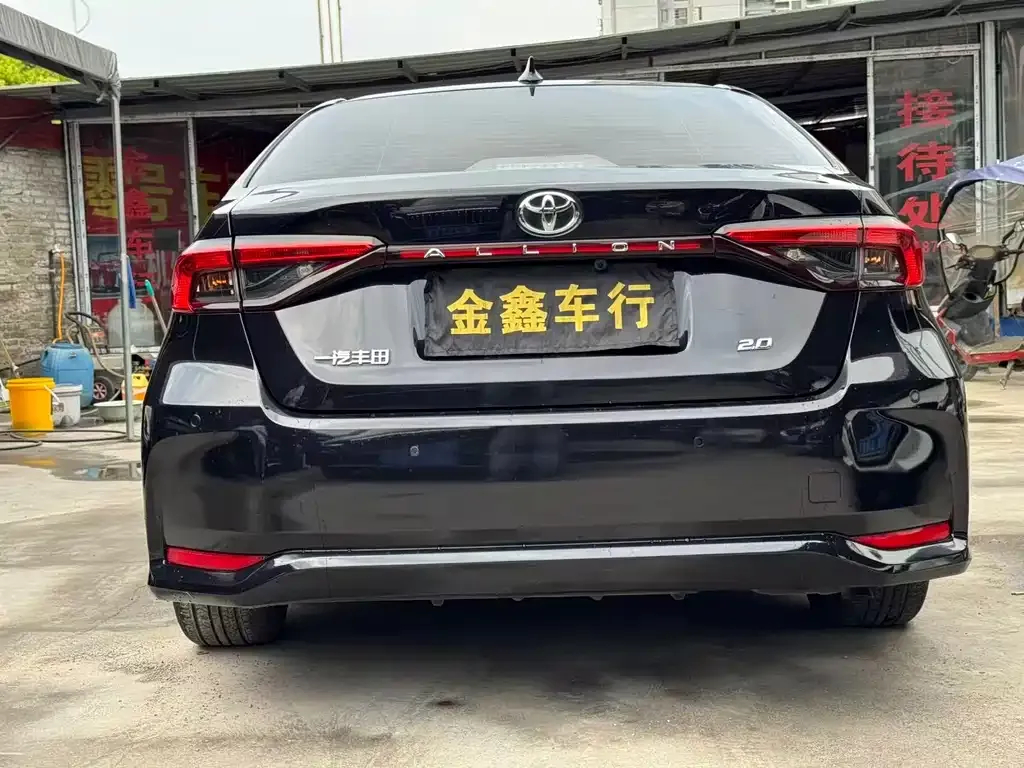 Toyota Allion — фото 4