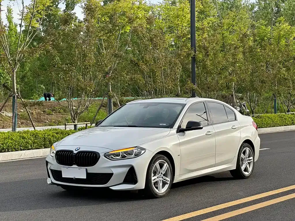BMW 1 Series — фото 1