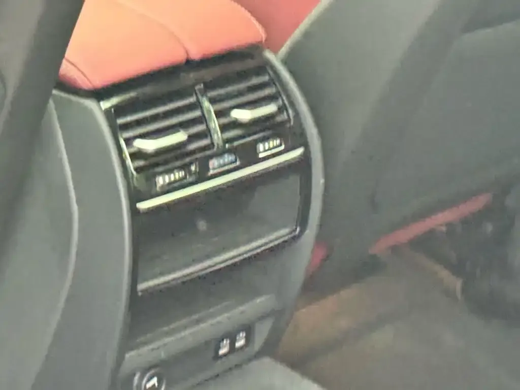 BMW 5 Series New Energy — фото 2