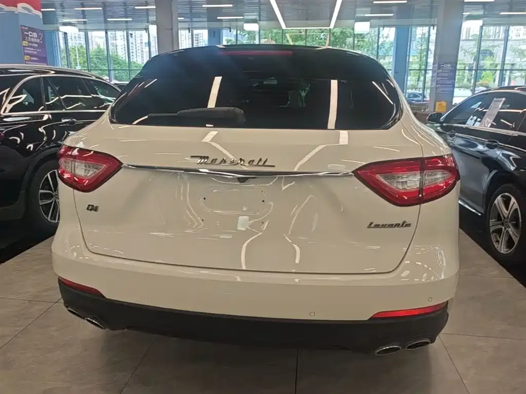 Maserati Levante — фото 6