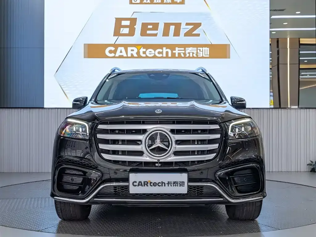 Mercedes-Benz GLS — фото 1