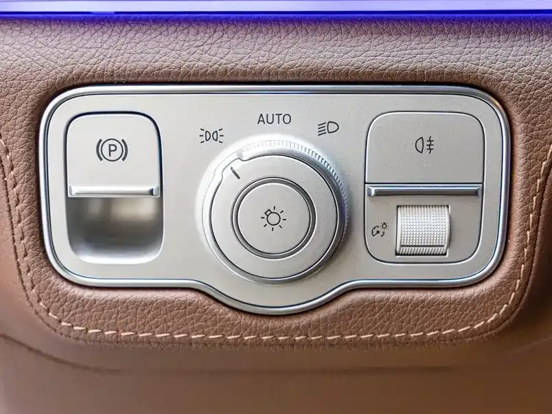 Mercedes-Benz GLS — фото 5