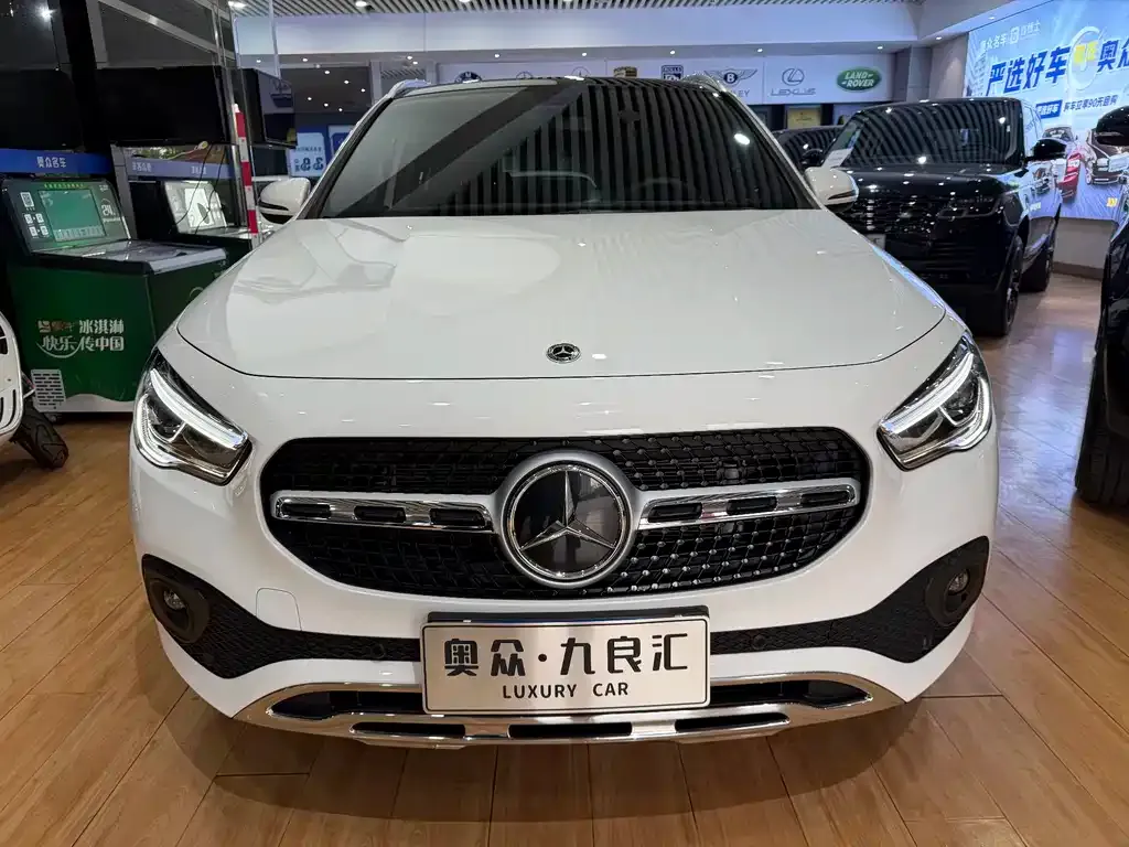 Mercedes-Benz GLA — фото 7