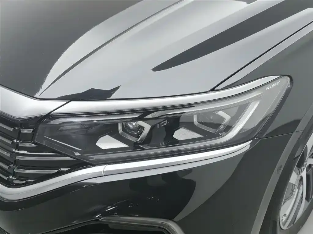 Volkswagen Passat New Energy — фото 6