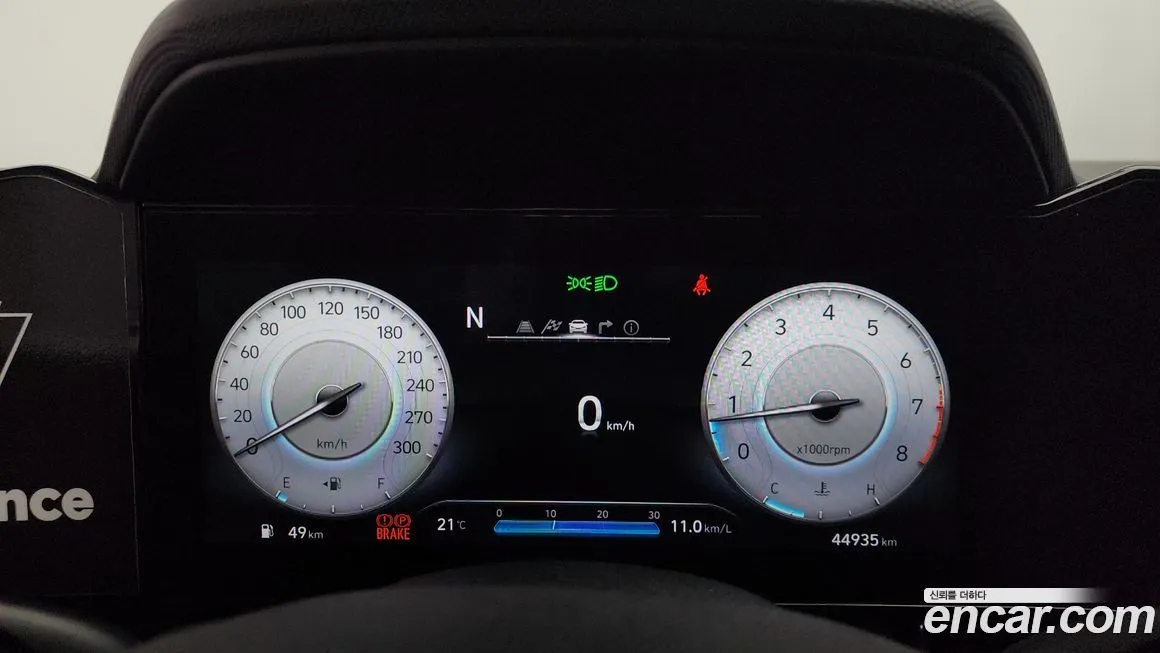 Hyundai AVANTE — фото 3