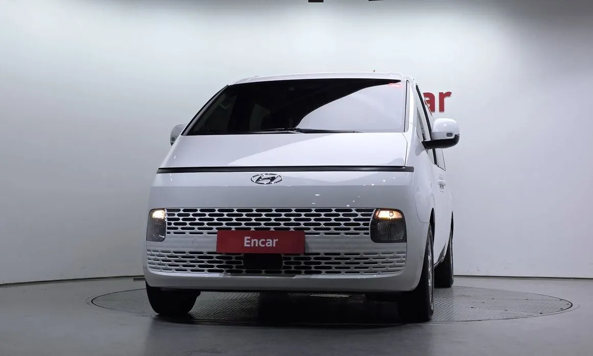 Hyundai Staria — фото 2