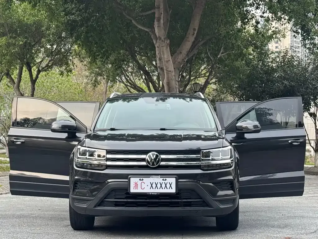 Volkswagen Tharu — фото 2
