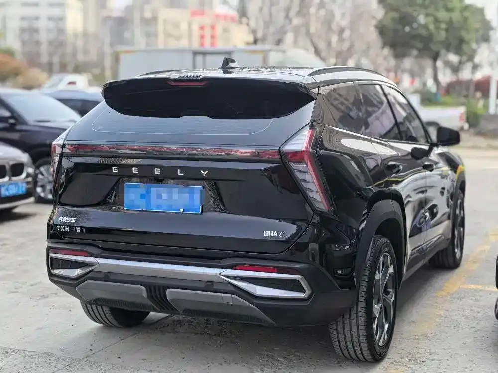 Geely Boyue L — фото 10