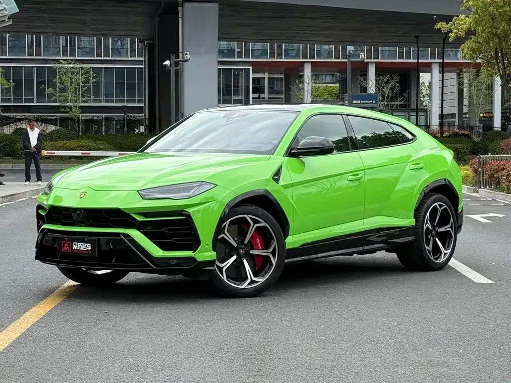 Lamborghini Urus — фото 5