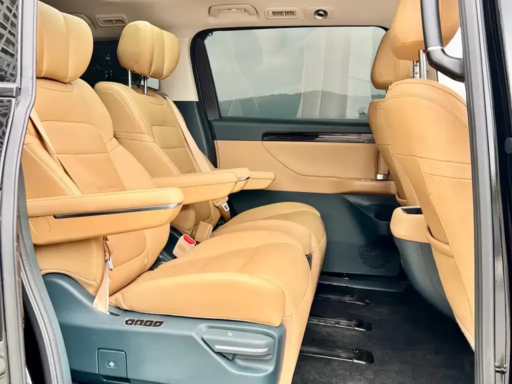 GAC Motor Trumpchi E8 — фото 3
