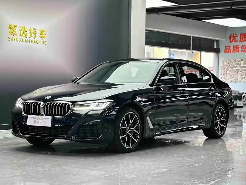 BMW 5 Series — фото 1