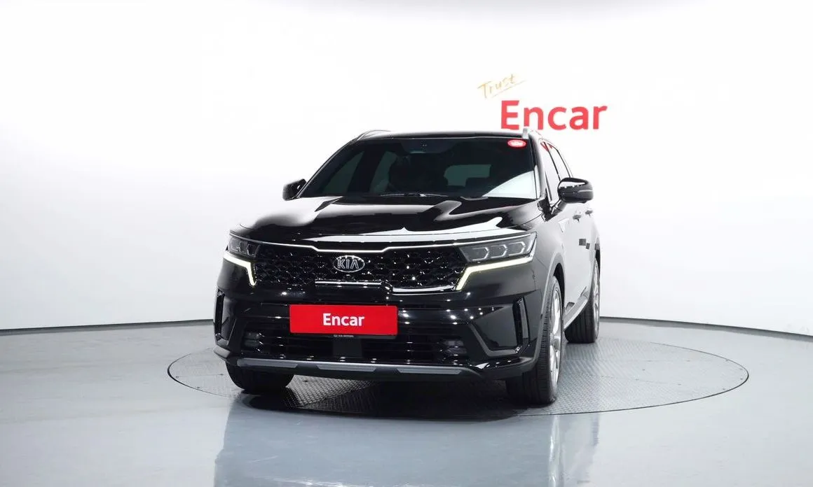 Kia Sorento — фото 8