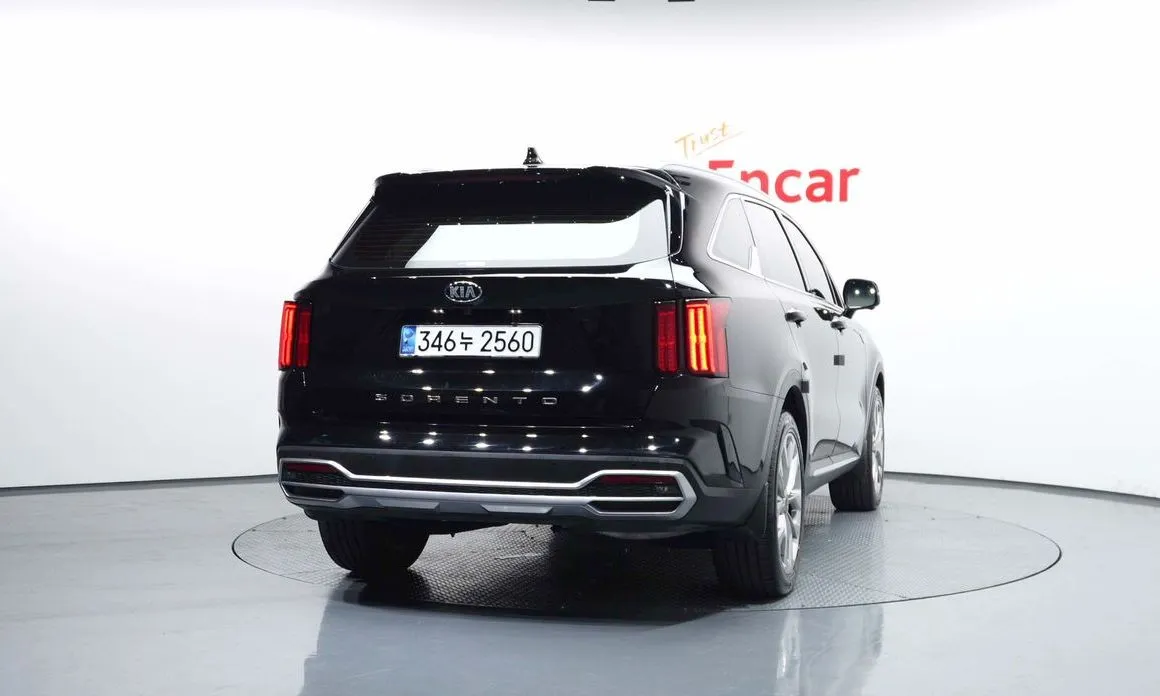 Kia Sorento — фото 7