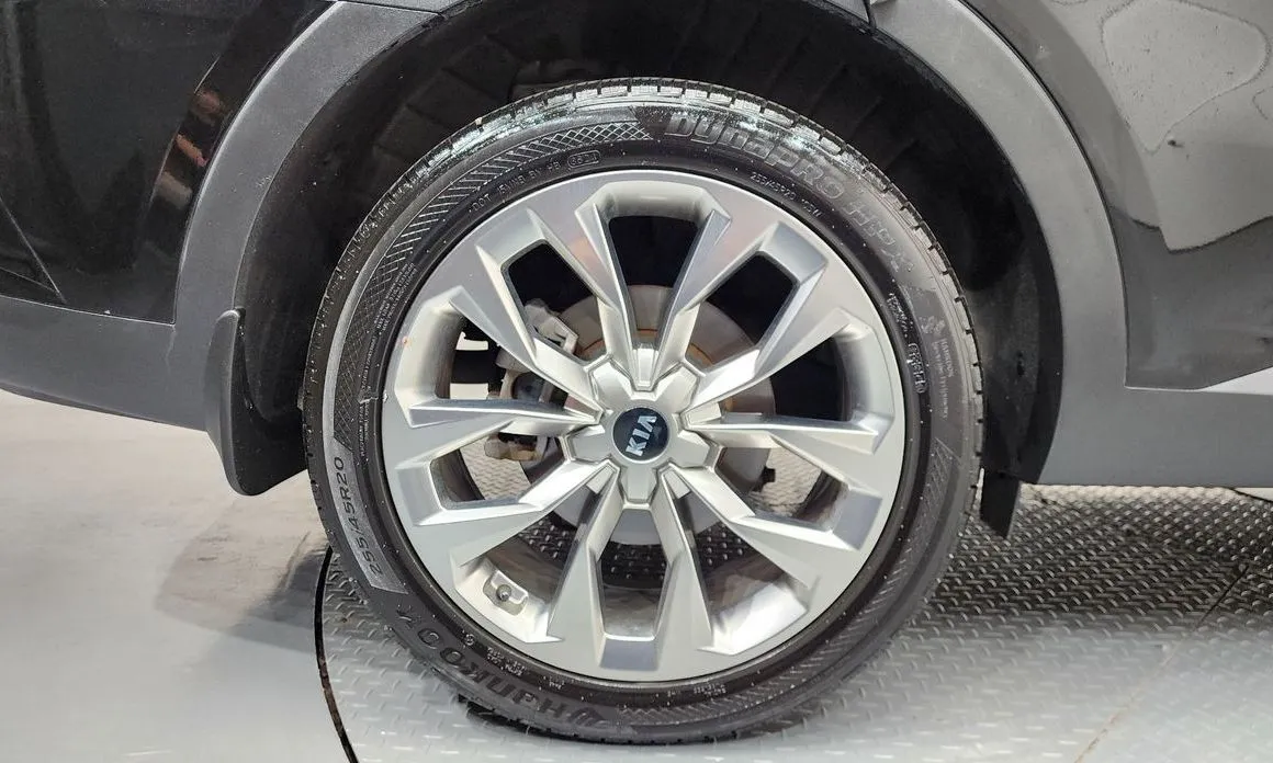 Kia Sorento — фото 10
