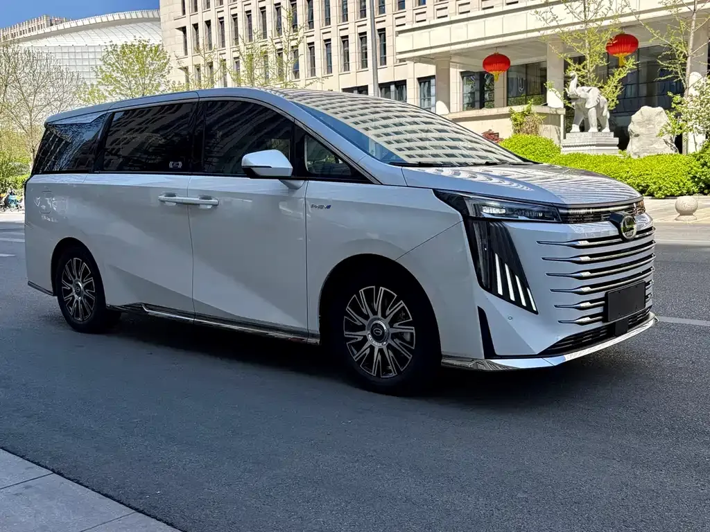 GAC Motor Trumpchi E9 — фото 10