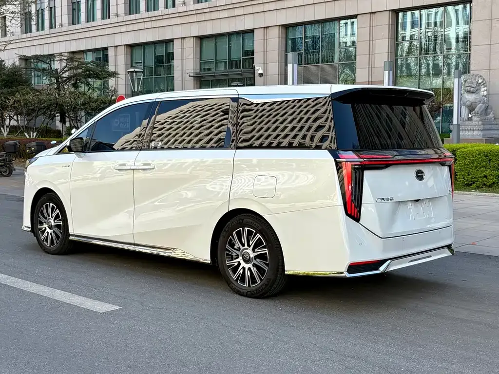 GAC Motor Trumpchi E9 — фото 6