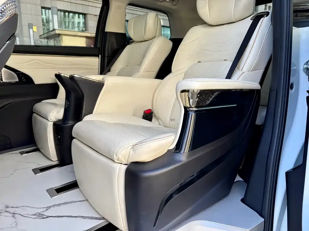 GAC Motor Trumpchi E9 — фото 7