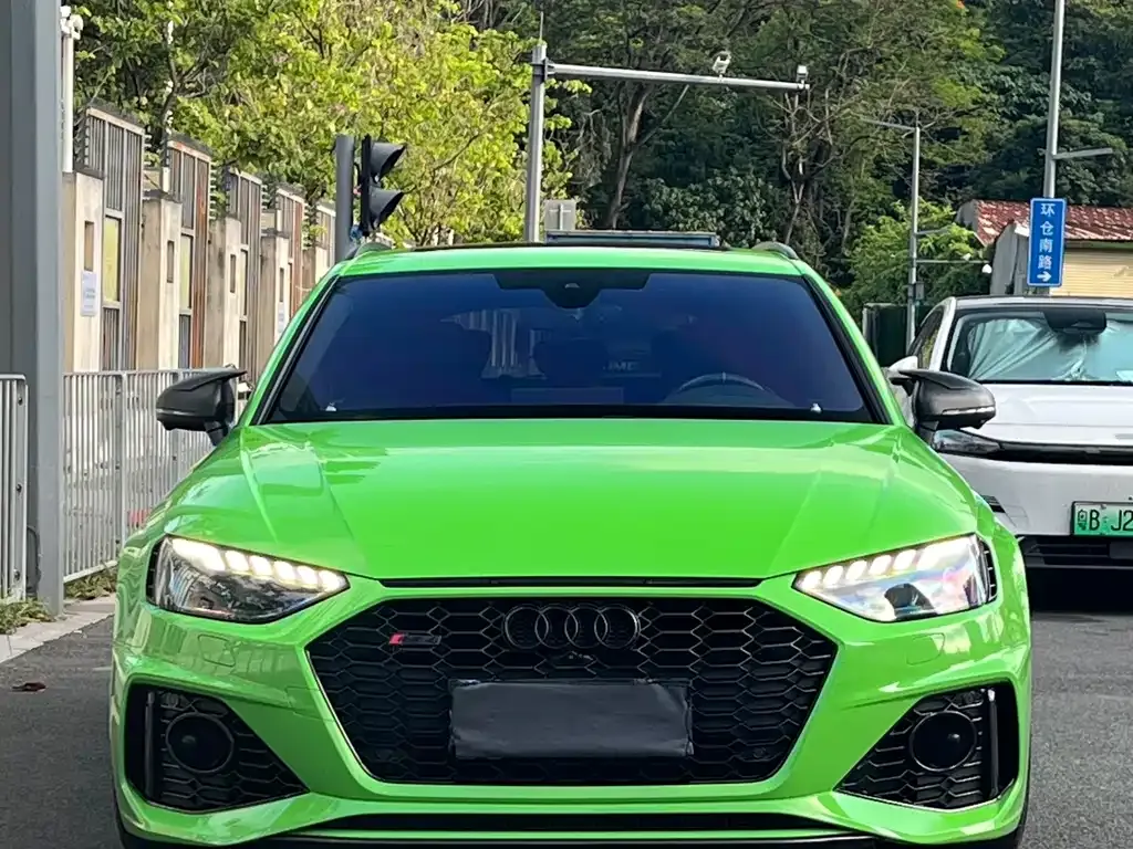 Audi RS 4 — фото 6