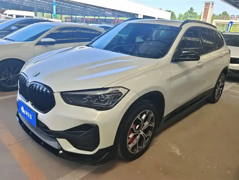 BMW X1 — фото 1