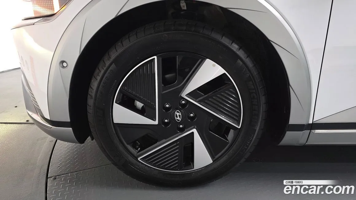 Hyundai Ioniq5 — фото 7