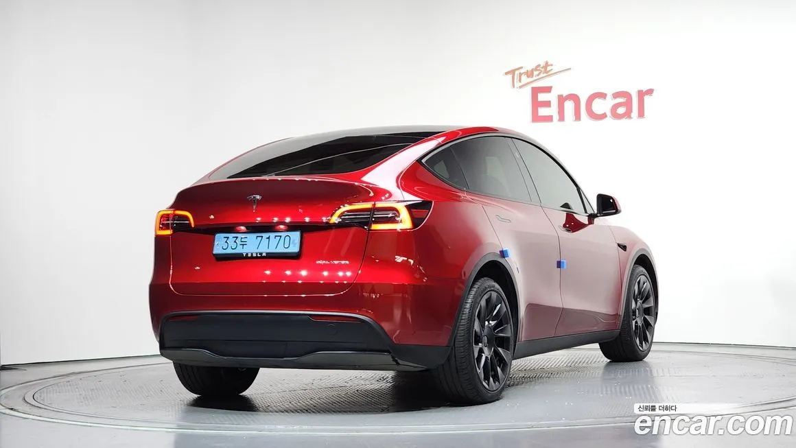 Tesla Model Y — фото 5