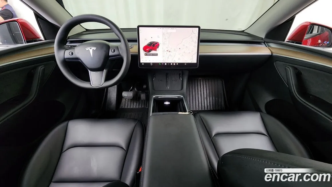 Tesla Model Y — фото 4