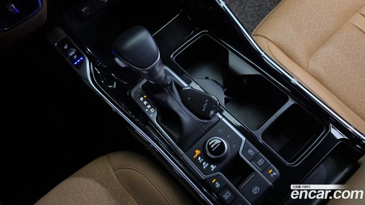 Kia Sorento — фото 5
