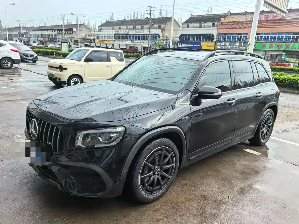 Mercedes-Benz GLB AMG — фото 1