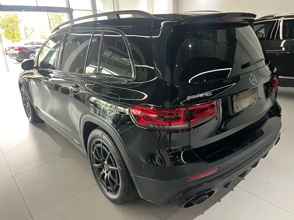 Mercedes-Benz GLB AMG — фото 8