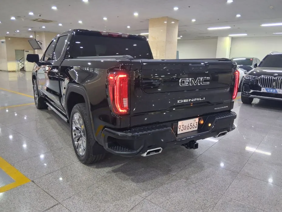 GMC Sierra — фото 5