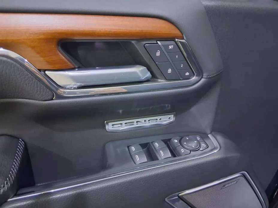GMC Sierra — фото 9