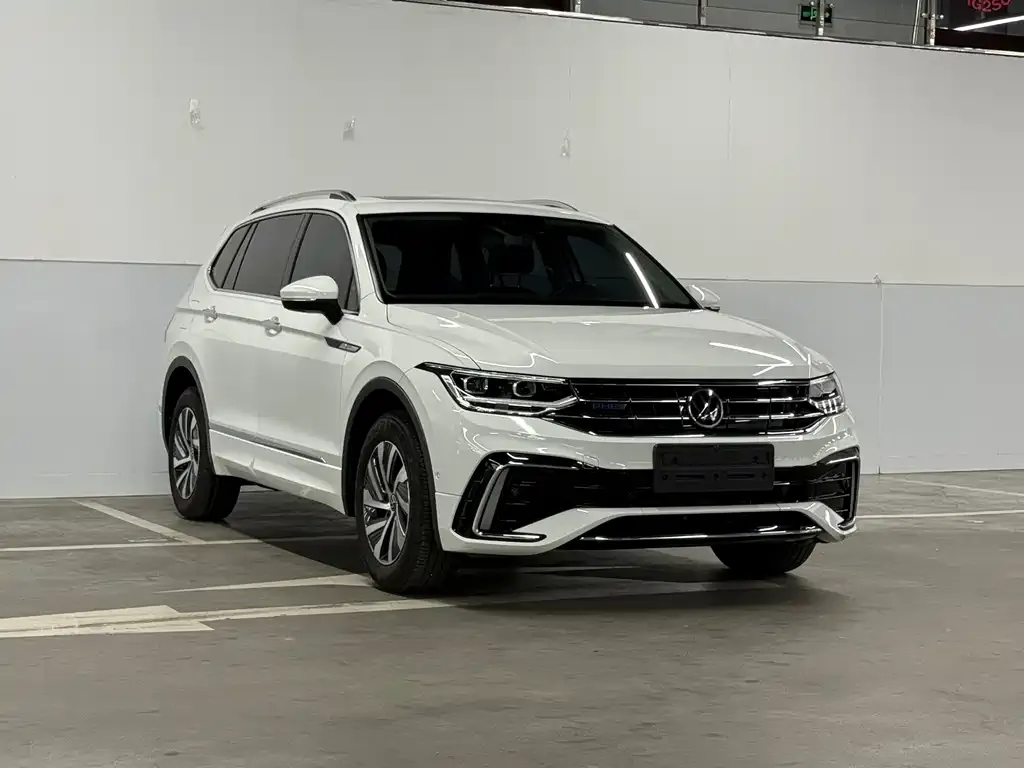 Volkswagen Tiguan L New Energy — фото 7