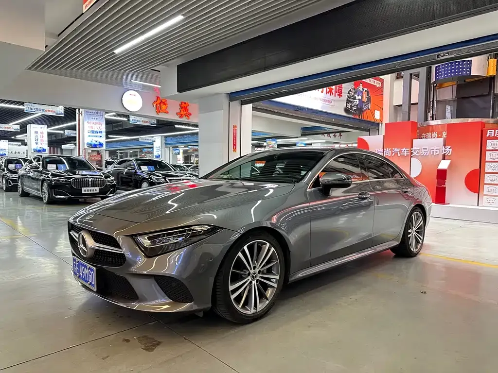 Mercedes-Benz CLS — фото 1