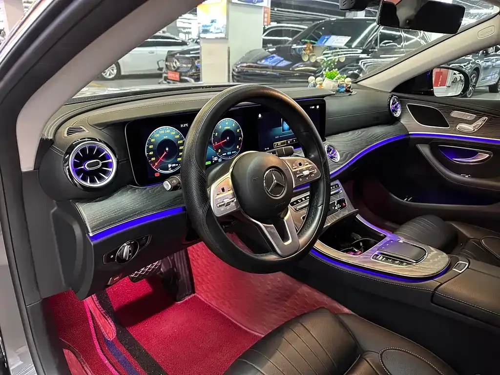 Mercedes-Benz CLS — фото 8