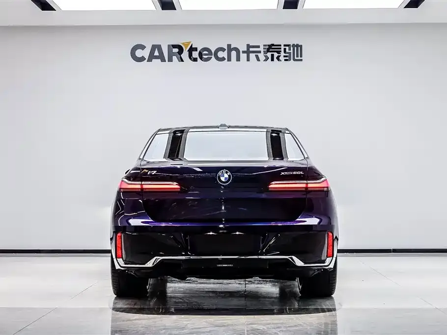 BMW i7 — фото 4