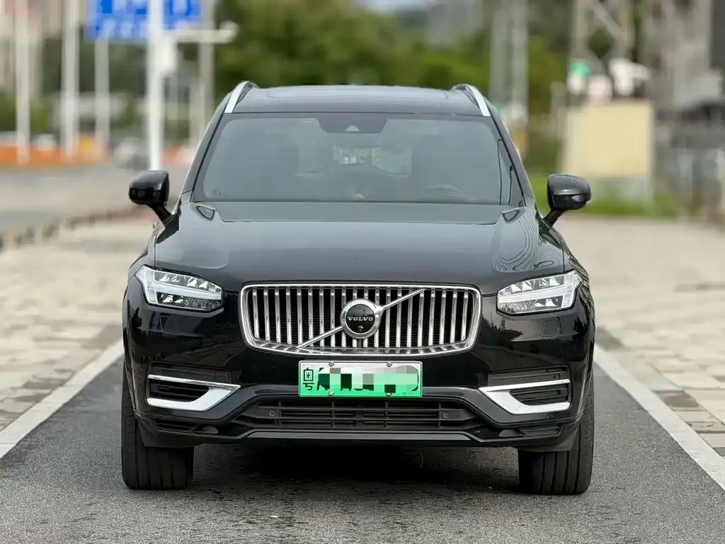 Volvo XC90 PHEV — фото 7