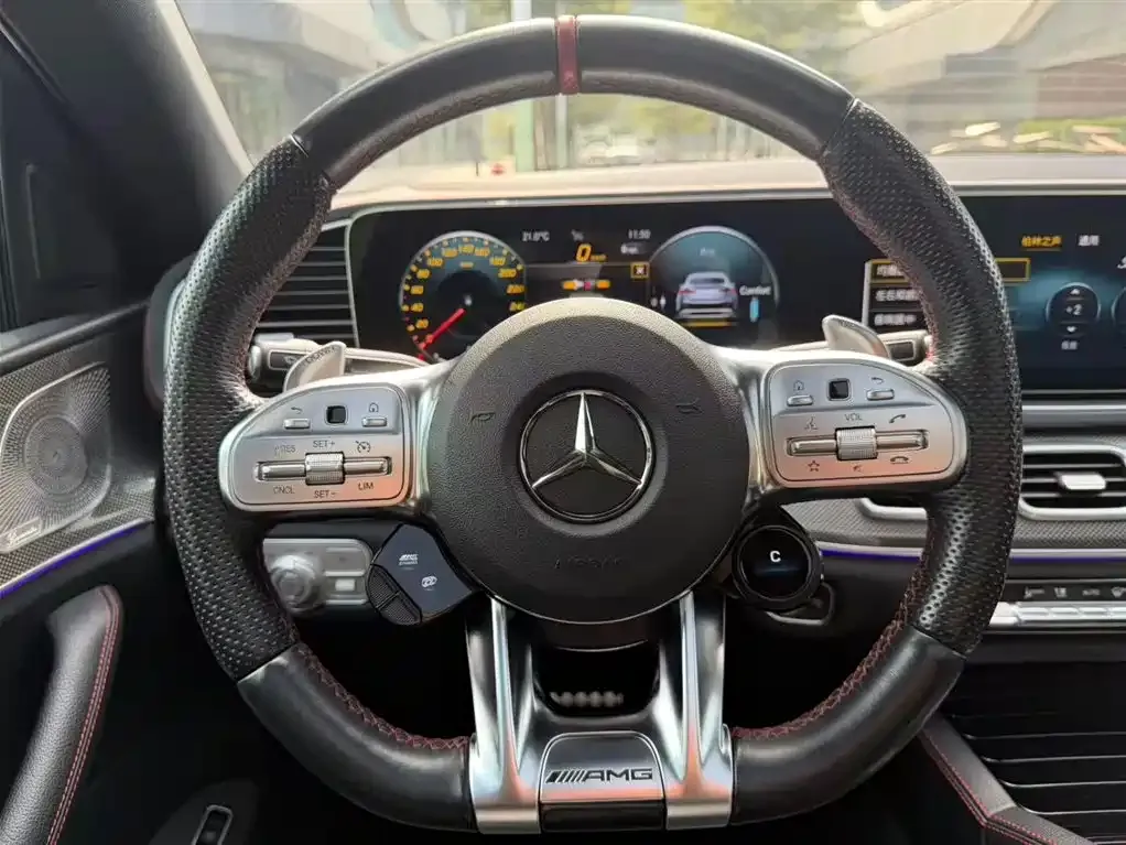 Mercedes-Benz GLE Coupe AMG — фото 7