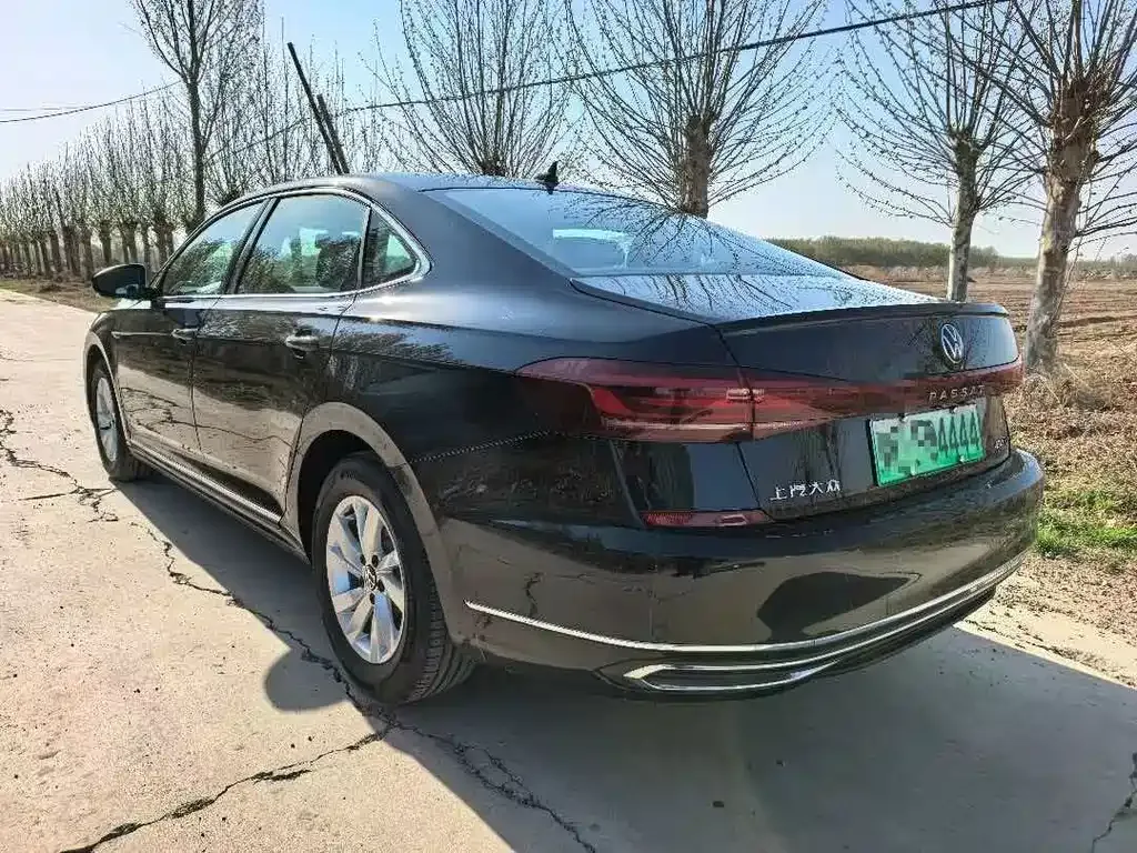 Volkswagen Passat New Energy — фото 8