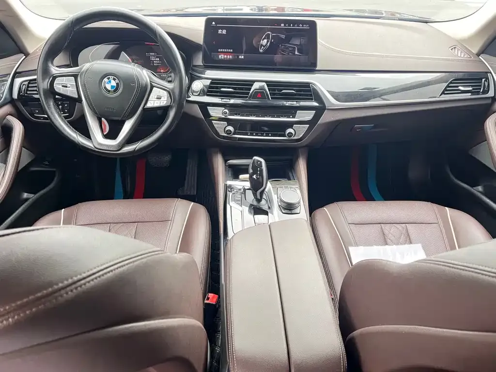 BMW 5 Series — фото 2