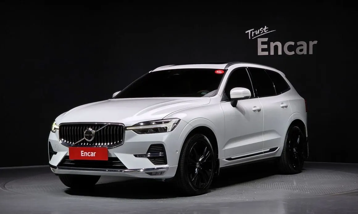 Volvo XC60 — фото 1