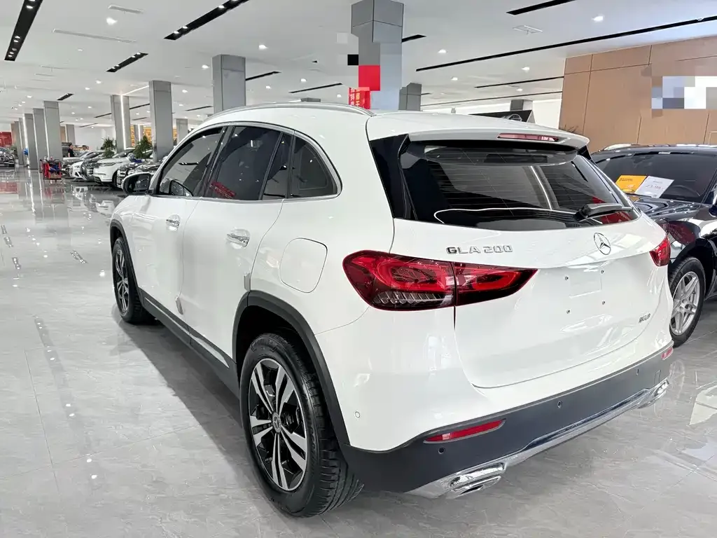 Mercedes-Benz GLA — фото 4
